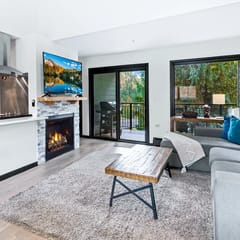 Spacious Vail Condo, steps to Free Shuttle | BW534