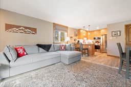 Remodeled Vail Mountain 1BD 2BA Condo, W309 - Image 2
