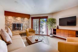 Modern Luxury Vail Condo, steps to Gondola | W101 - Image 2
