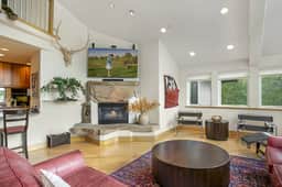 Luxury Condo in Vail Village, Walk to Lifts, Tyro5 - Image 4