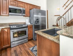 Modern Mountain East Vail Condo, Pool | TF1005 - Image 4