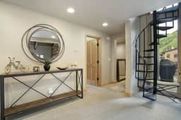 Luxury Penthouse in Vail Village | Creekside - Image 5