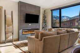 New Mtn Modern Westin Riverfront Amenities | OR106 - Image 3
