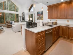 Ski-In/Out Arrowhead Condo | AW301 - Image 4