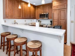 Ski-In/Out Arrowhead Condo | AW301 - Image 5