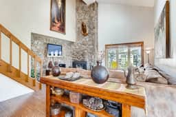Luxury Penthouse near Riverfront Gondola A808 - Image 2