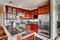 Remodeled, Mountain Views, Walk to Gondola, SV34B - Image 2