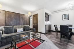 Rooftop Hot Tub, Remodeled, Dog Friendly Lift House Premium - Image 3