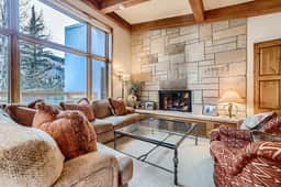Ski-in Condo w Vail Views near Gondola, TT5C - Image 3