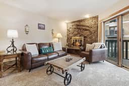 Free Parking, Pool, Hot Tub, near Gondola | W301 - Image 4