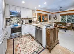 Ski-In/Out Beaver Creek Condo w/Amenities - Image 3