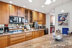 Luxury Condo in Vail Village, Walk to Lifts, Tyro5 - Image 5