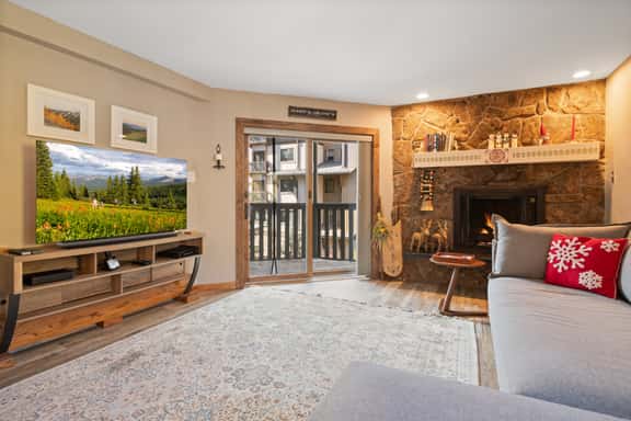 Remodeled Vail Mountain 1BD 2BA Condo, W309 - Image 1