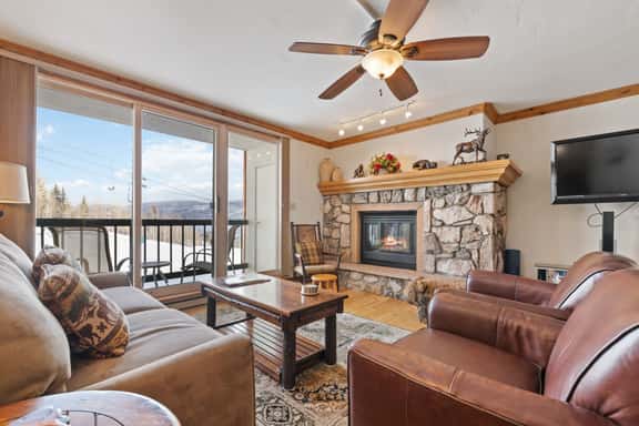 Exclusive Slopeside w/Heated Pool & Hot Tubs | LB203 - Image 1