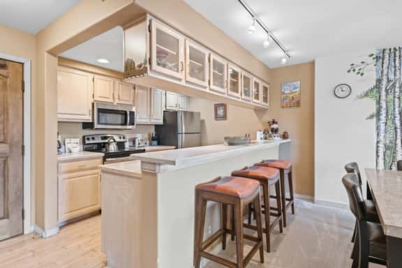 Beaver Creek Ski-In/Ski-Out w/Amenities | LB205 - Image 1