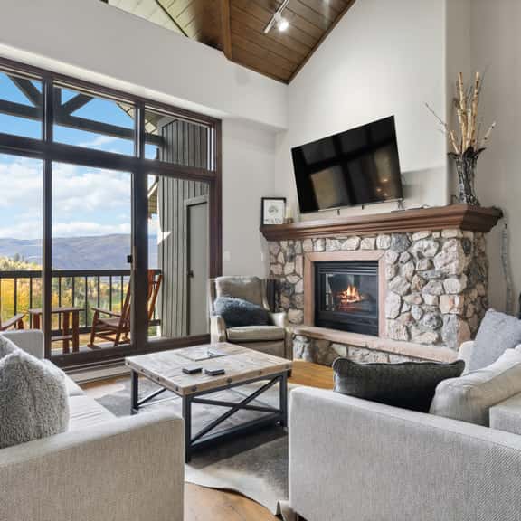 Ski-In/Ski-Out, Resort Amenities, Shuttle | LB309  3 Bedroom - Image 1