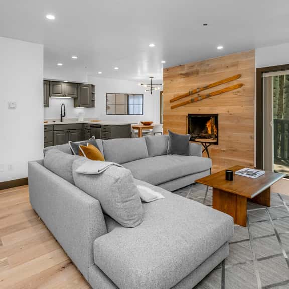 Gorgeous Views, Remodeled, Walk to Gondola, W205 - Image 1