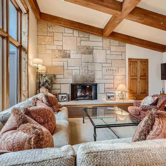 Ski-in Condo w Vail Views near Gondola, TT5C - Image 1