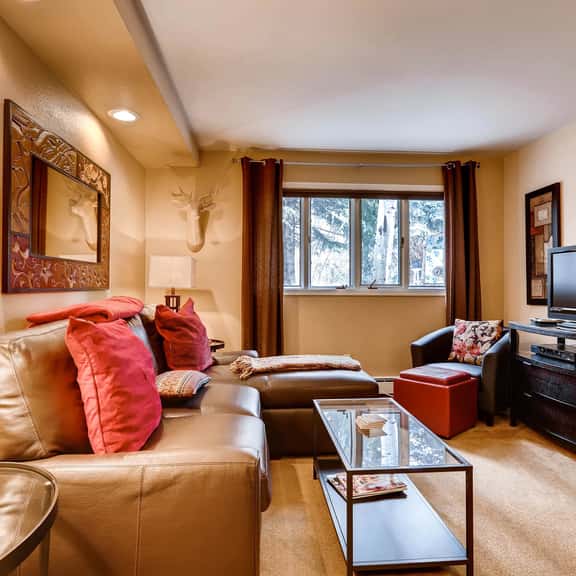 Vail Condo, walk to Ski School & Village VTE5B - Image 1