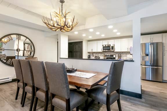 Modern luxurious 4 BD w Views A605 - Image 5