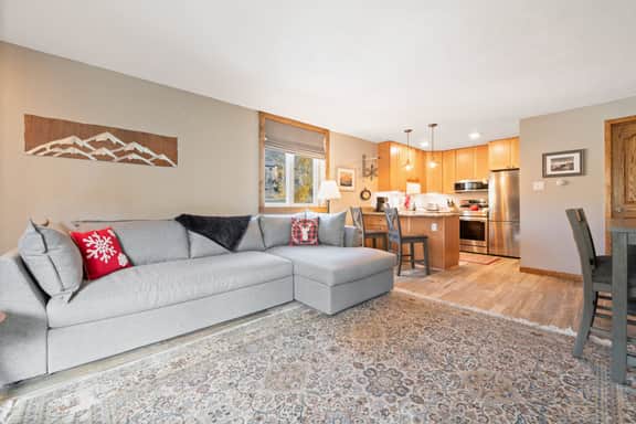 Remodeled Vail Mountain 1BD 2BA Condo, W309 - Image 2