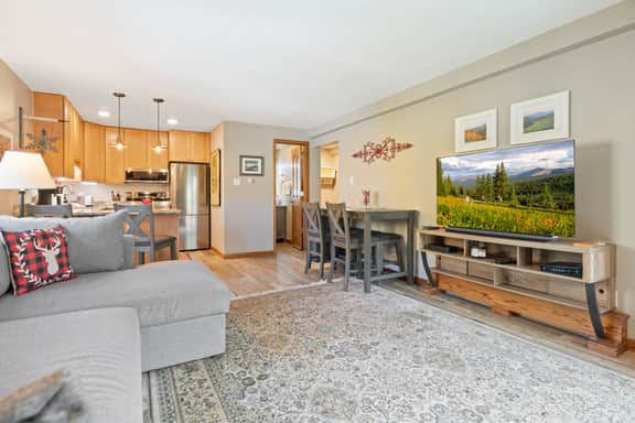 Remodeled Vail Mountain 1BD 2BA Condo, W309 - Image 5