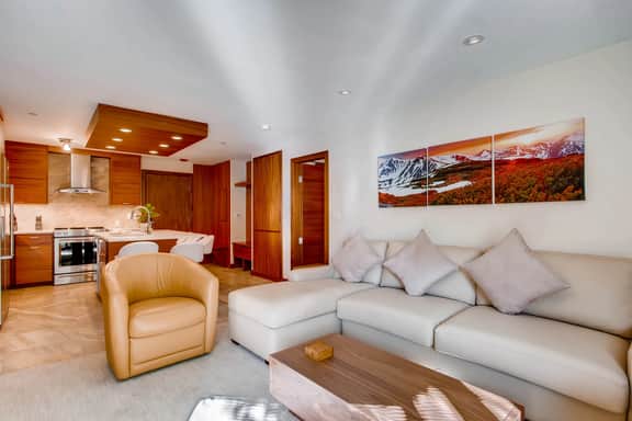 Modern Luxury Vail Condo, steps to Gondola | W101 - Image 5