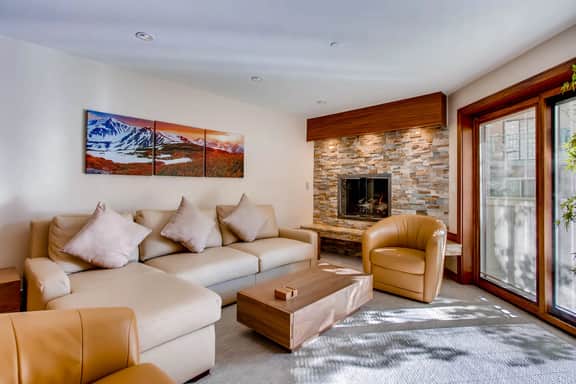Modern Luxury Vail Condo, steps to Gondola | W101 - Image 4