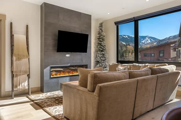 New Mtn Modern Westin Riverfront Amenities | OR106 - Image 3