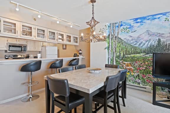 Beaver Creek Ski-In/Ski-Out w/Amenities | LB205 - Image 5