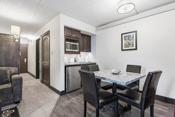 Remodeled in Village, Rooftop Hot Tub | LH Premium - Image 4