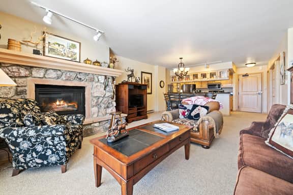 Ski-In/Ski-Out, Pool, Hot Tubs, Fitness Room| LB209 - Image 2