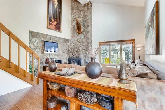 Luxury Penthouse near Riverfront Gondola A808 - Image 2