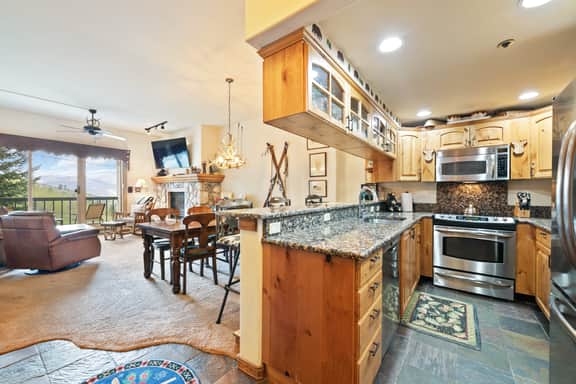 Beaver Creek Ski-In/Ski-Out w/Mountain Views | LB109 - Image 5