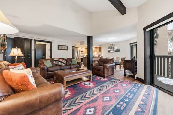 Top-floor Ski Condo in Vail, walk to Gondola, W407 with Air Conditioning. - Image 3