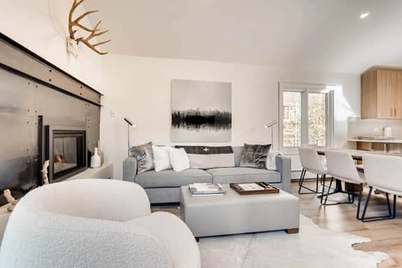 Luxury Modern Condo, A/C, Pool, Hot Tub, W408 - Image 5