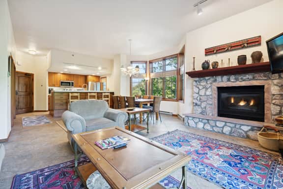 Slopeside Luxury, Pool, Hot Tubs, Conceirge | LB114 - Image 5