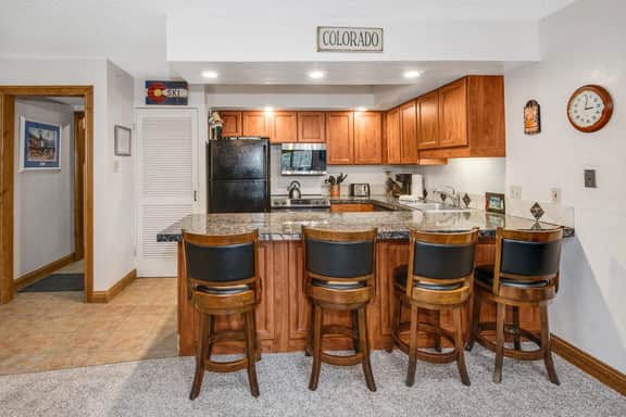 Large top-floor Vail Condo with Views | W405 - Image 3