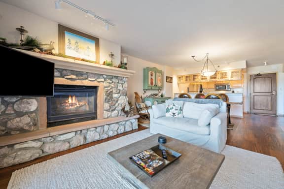 Luxury Amenities, Beaver Creek Ski-In/Ski-Out| LB403 - Image 3