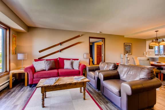 Remodeled Condo next to the Avon Gondola A607 - Image 3