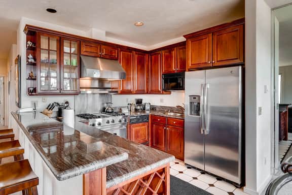 Remodeled, Mountain Views, Walk to Gondola, SV34B - Image 2