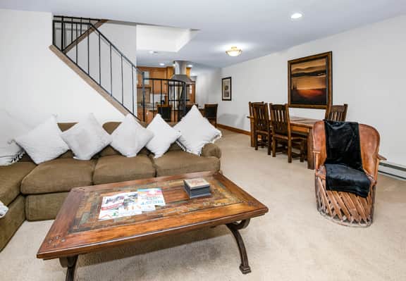Spacious retreat in East Vail, Near Bus Stop | SW209 - Image 2