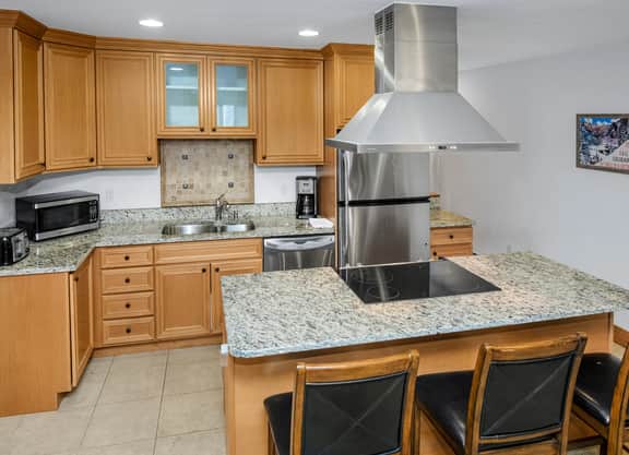 Spacious retreat in East Vail, Near Bus Stop | SW209 - Image 4