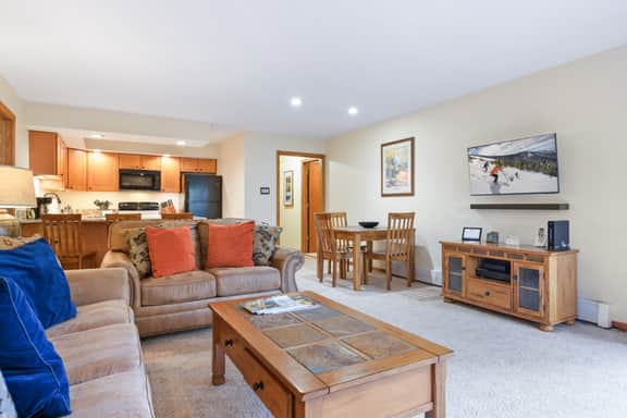Remodeled, Views, Pool, Hot Tub W206 - Image 5