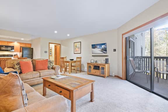 Remodeled, Views, Pool, Hot Tub W206 - Image 4