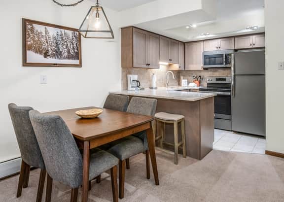 New kitchen, Pool, Walk to Gondola | W109 - Image 3