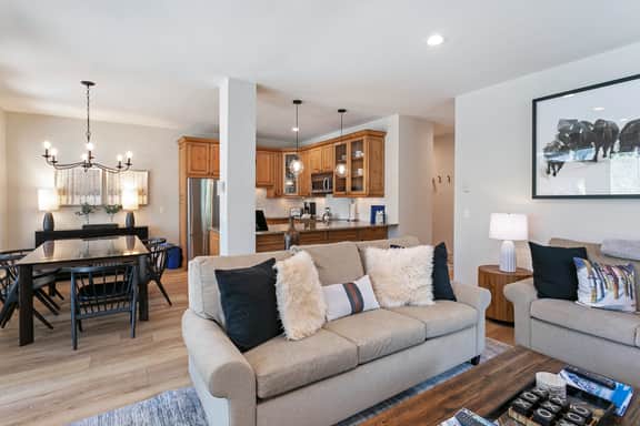 Platinum Vail Condo, Walk to Gondola | SV11B - Image 3