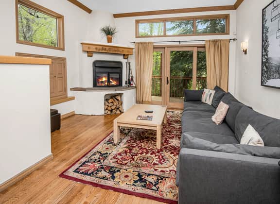 Private Large East Vail Duplex on Bus Rte | 4879CM - Image 3