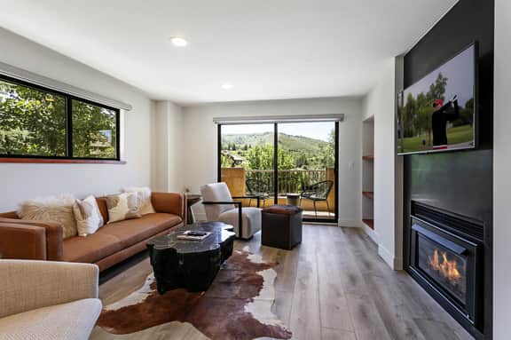 Modern Condo in Avon, Walk to BC Gondola, SA228 - Image 2
