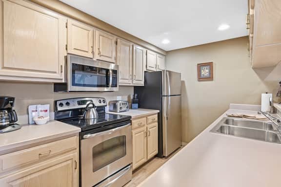 Beaver Creek Ski-In/Ski-Out w/Amenities | LB205 - Image 2